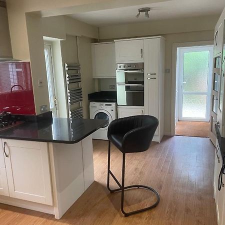 Villa 5 Bed House, 32 Tutbury Avenue, Cannon Park, Coventry, Cv4 7Bj Extérieur photo