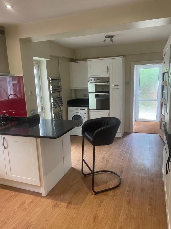 Villa 5 Bed House, 32 Tutbury Avenue, Cannon Park, Coventry, Cv4 7Bj Extérieur photo