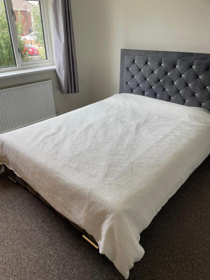 Villa 5 Bed House, 32 Tutbury Avenue, Cannon Park, Coventry, Cv4 7Bj Extérieur photo